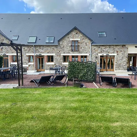 Les Champetres Walnut Holiday home